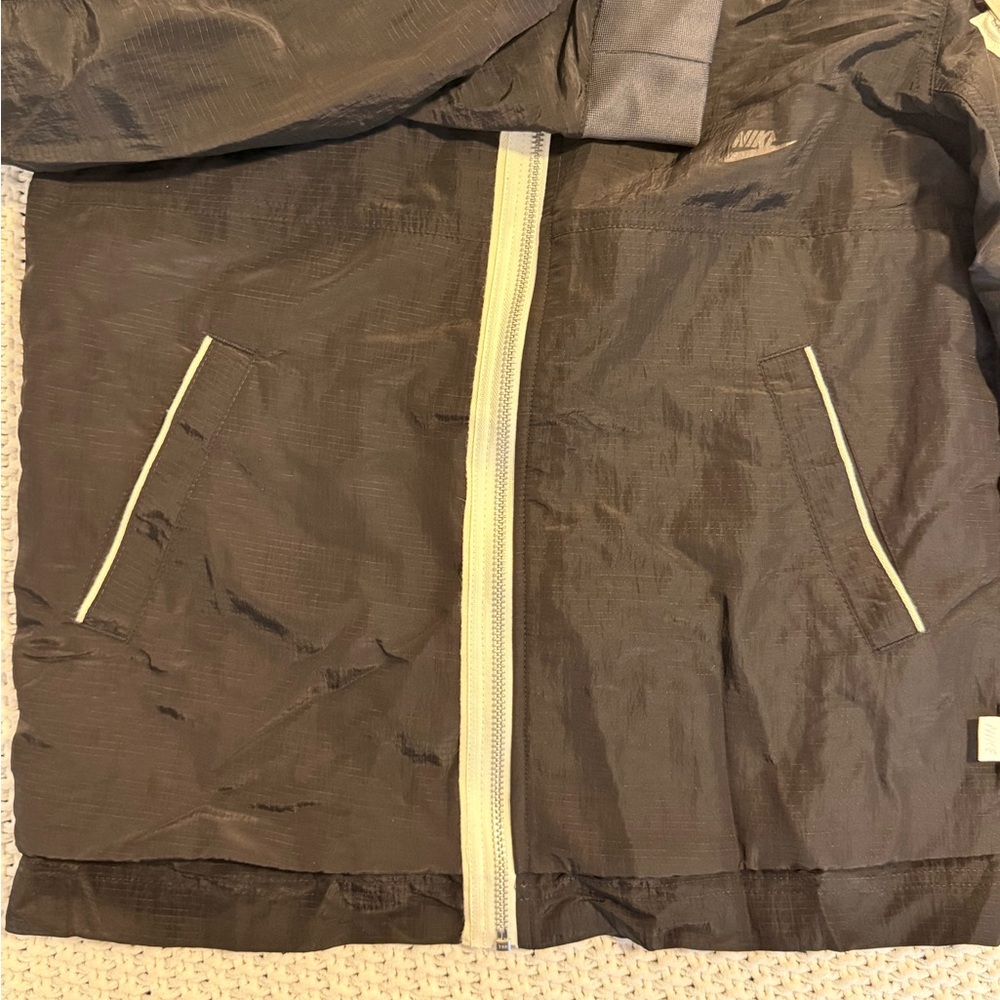 NWT Nike Kids Black Bomber Jacket with White Details - XL - Picture 3 of 5